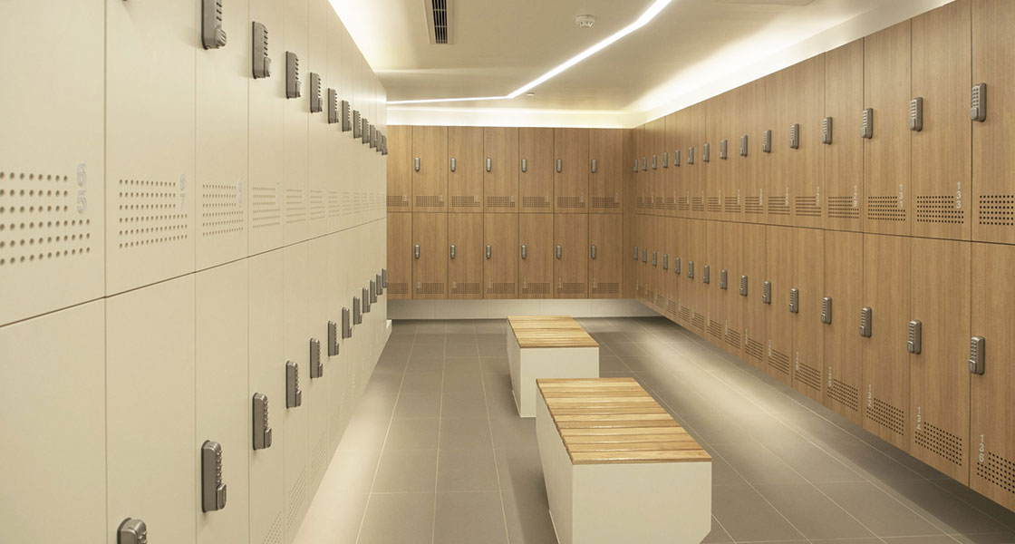 Gym Lockers in white and oak